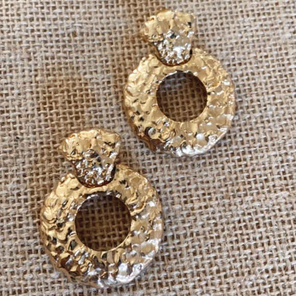 Vintage Jewelry - Vintage Gold earrings